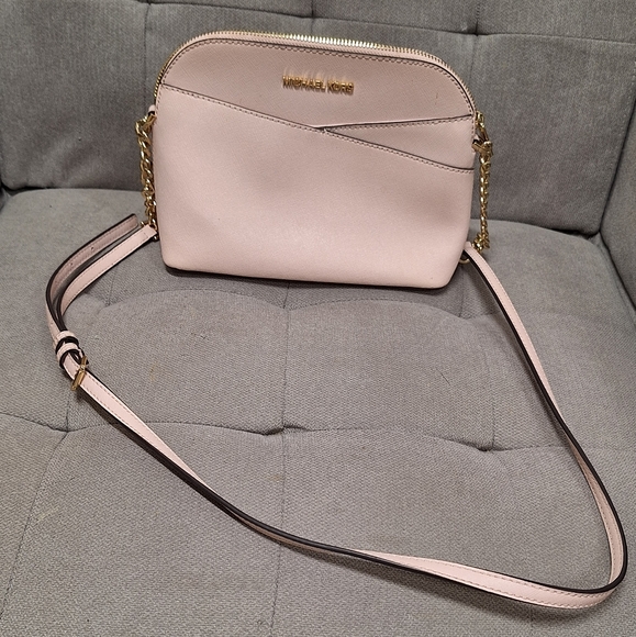 Michael Kors Purse - Picture 1 of 6